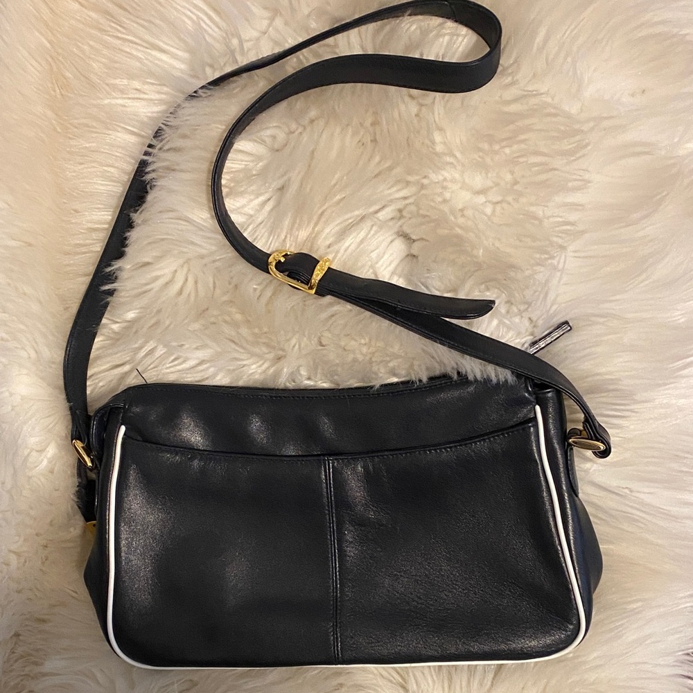 Etienne Aigner purse black